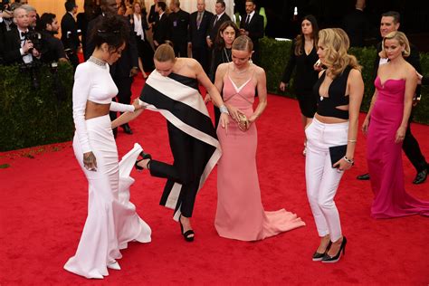 30 inappropriate red carpet moments.